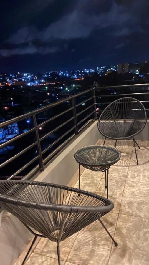 The One Apartment Yaounde Exterior photo