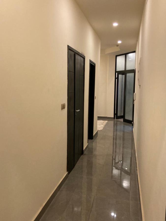 The One Apartment Yaounde Exterior photo